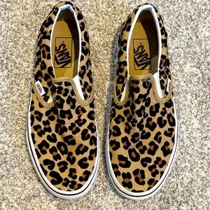 Vans textured Leopard Print Slip Ons 8.5